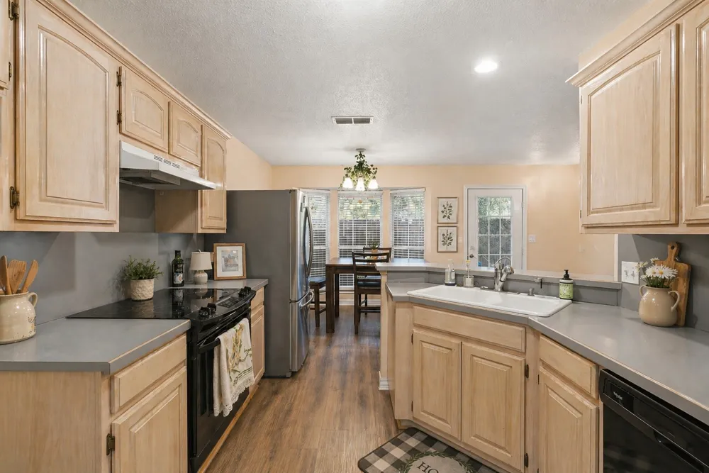 1723 Sully Court Stephenville, TX 76401