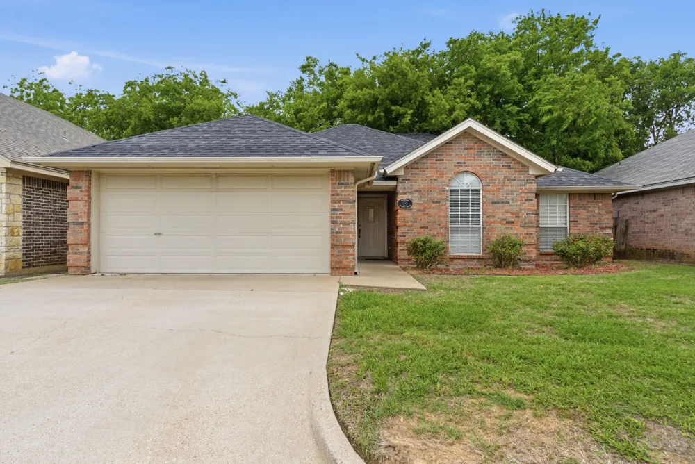 1723 Sully Court Stephenville, TX 76401