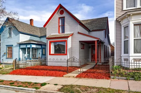 136 W 6th Street