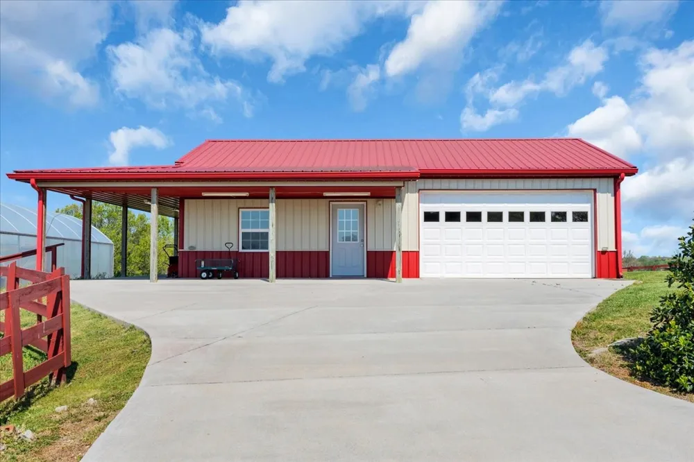 1435 Hennessee Bridge Rd Rock Island, TN 38581