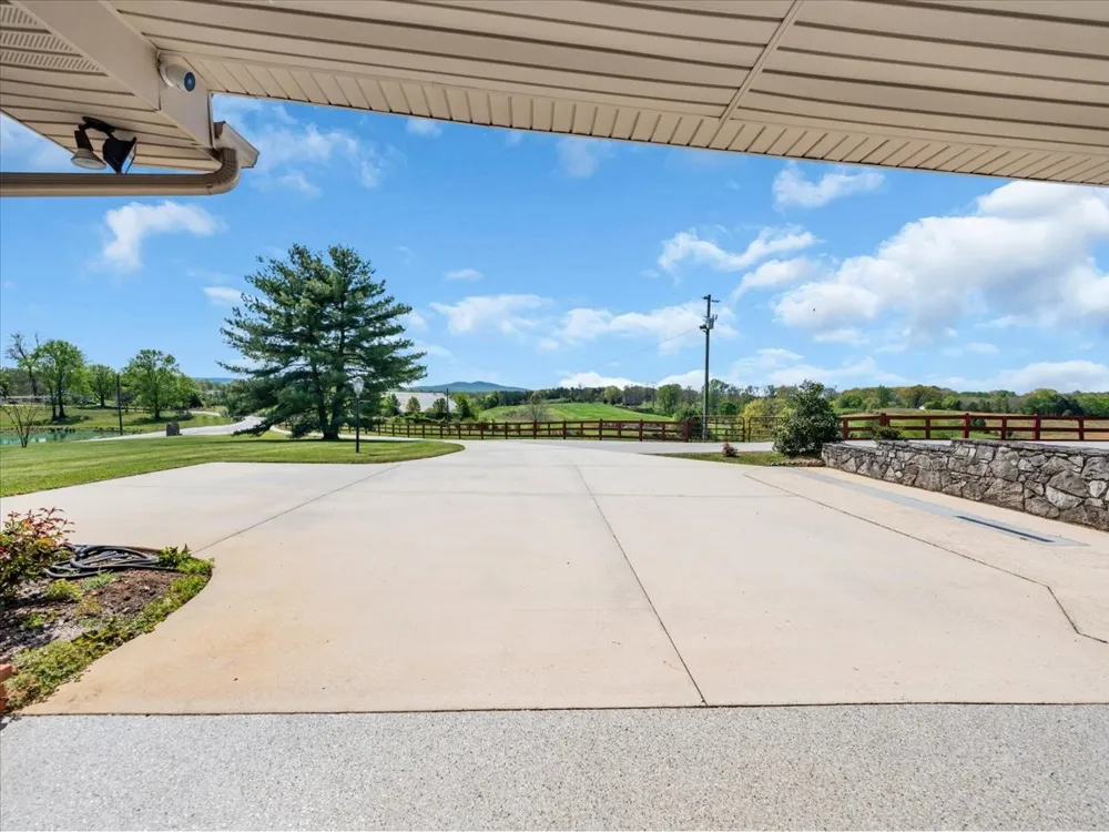 1435 Hennessee Bridge Rd Rock Island, TN 38581