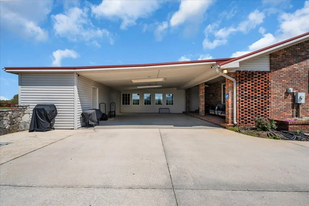 1435 Hennessee Bridge Rd Rock Island, TN 38581