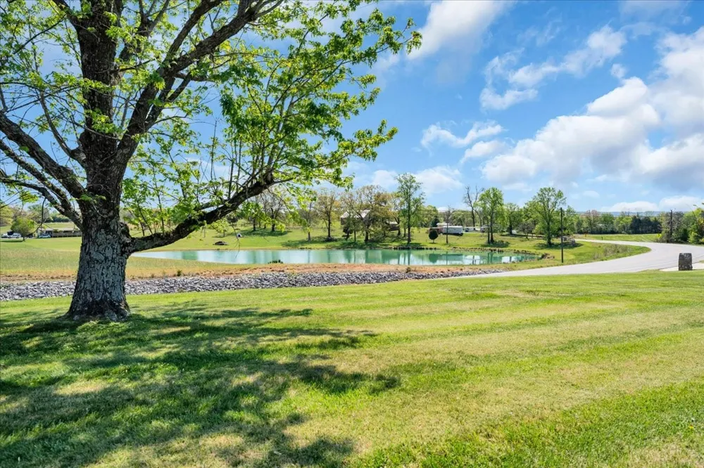 1435 Hennessee Bridge Rd Rock Island, TN 38581