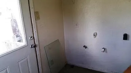 176 W D AVENUE Kingsville, TX 78363