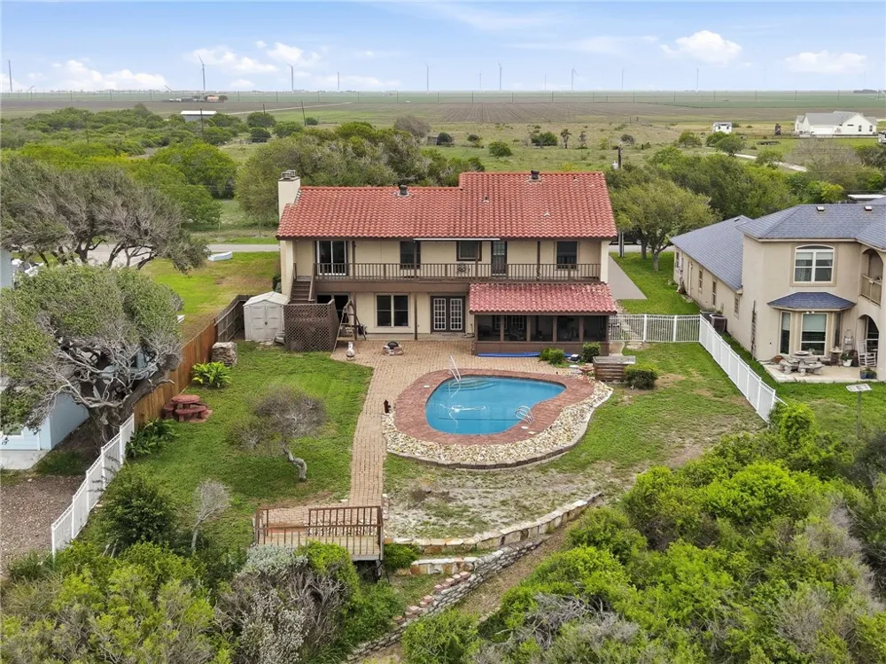 9255 County Road 2226 Taft, TX 78390