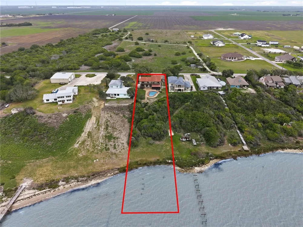 9255 County Road 2226 Taft, TX 78390