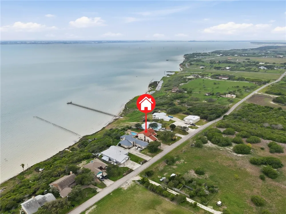 9255 County Road 2226 Taft, TX 78390