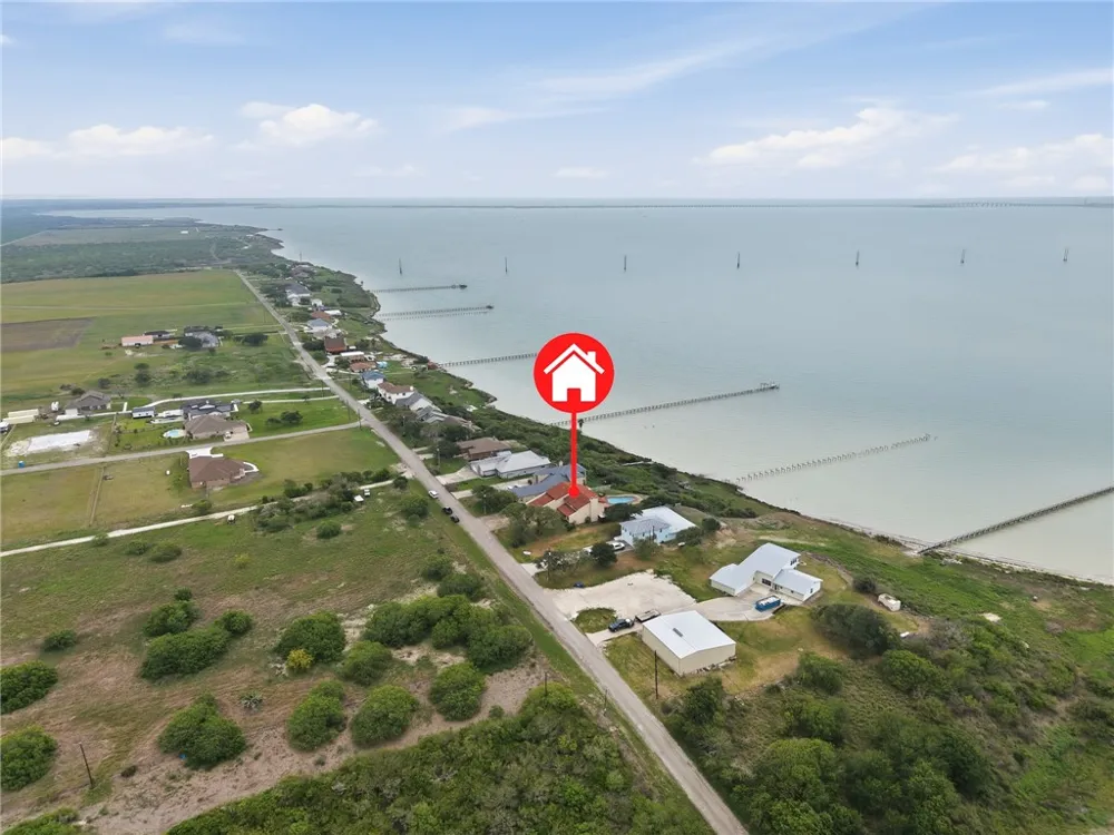 9255 County Road 2226 Taft, TX 78390