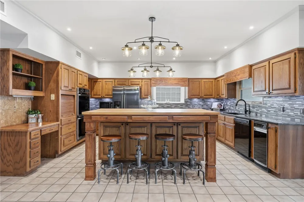 9255 County Road 2226 Taft, TX 78390