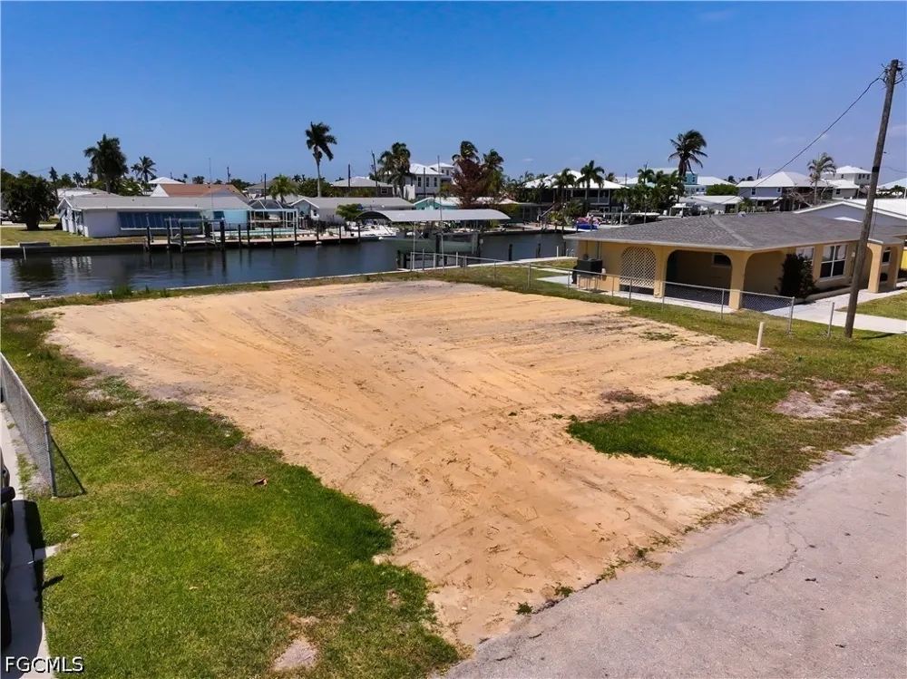 Bridgeview Street Matlacha, FL 33993