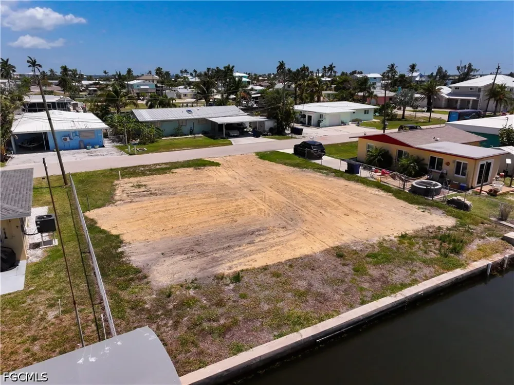 Bridgeview Street Matlacha, FL 33993