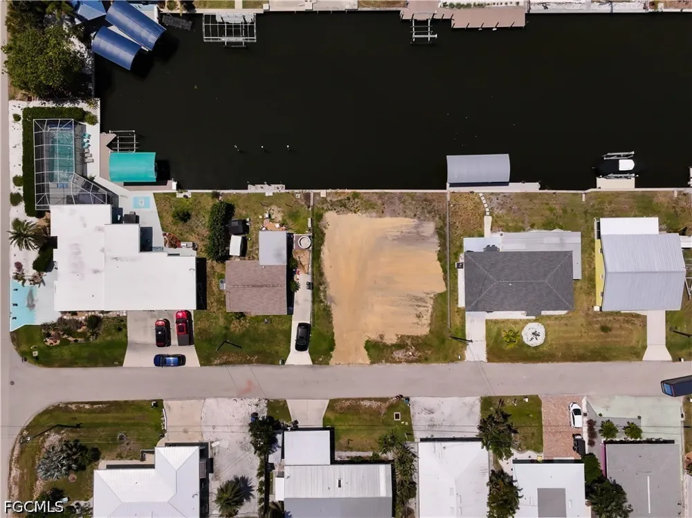 Bridgeview Street Matlacha, FL 33993