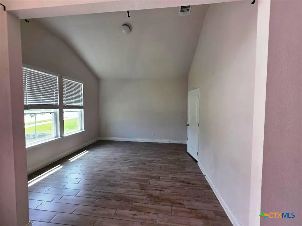 7616 Aluminum Drive Killeen, TX 76542
