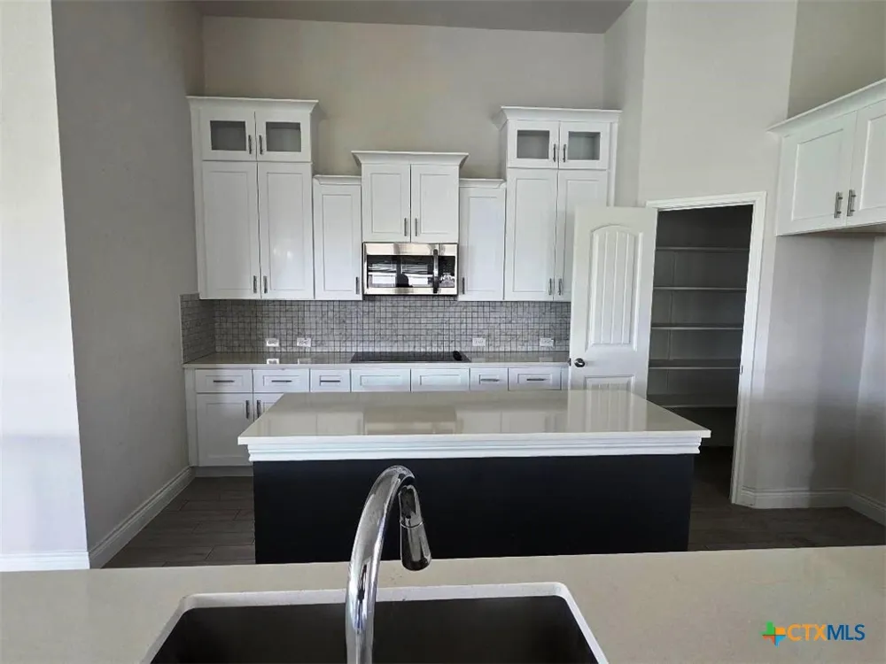 7616 Aluminum Drive Killeen, TX 76542