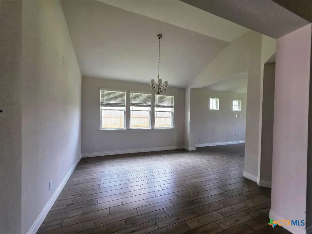 7616 Aluminum Drive Killeen, TX 76542