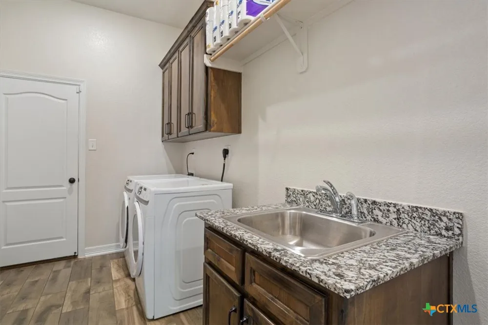 8302 Ginny Lane Killeen, TX 76542