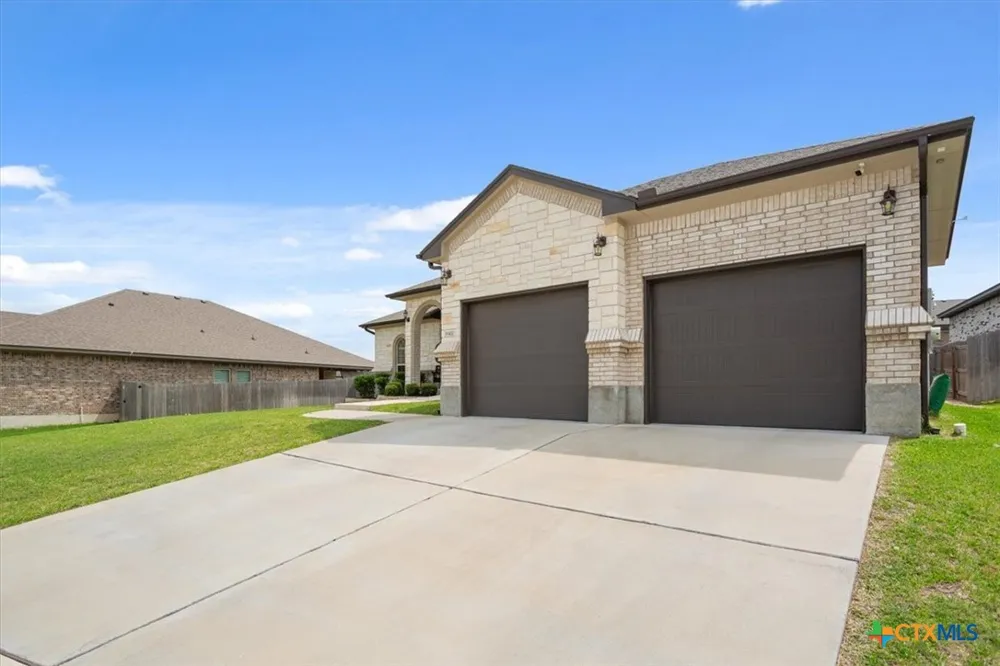 8302 Ginny Lane Killeen, TX 76542