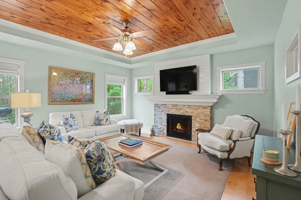 6560 Sanctuary Trail Saugatuck, MI 49453