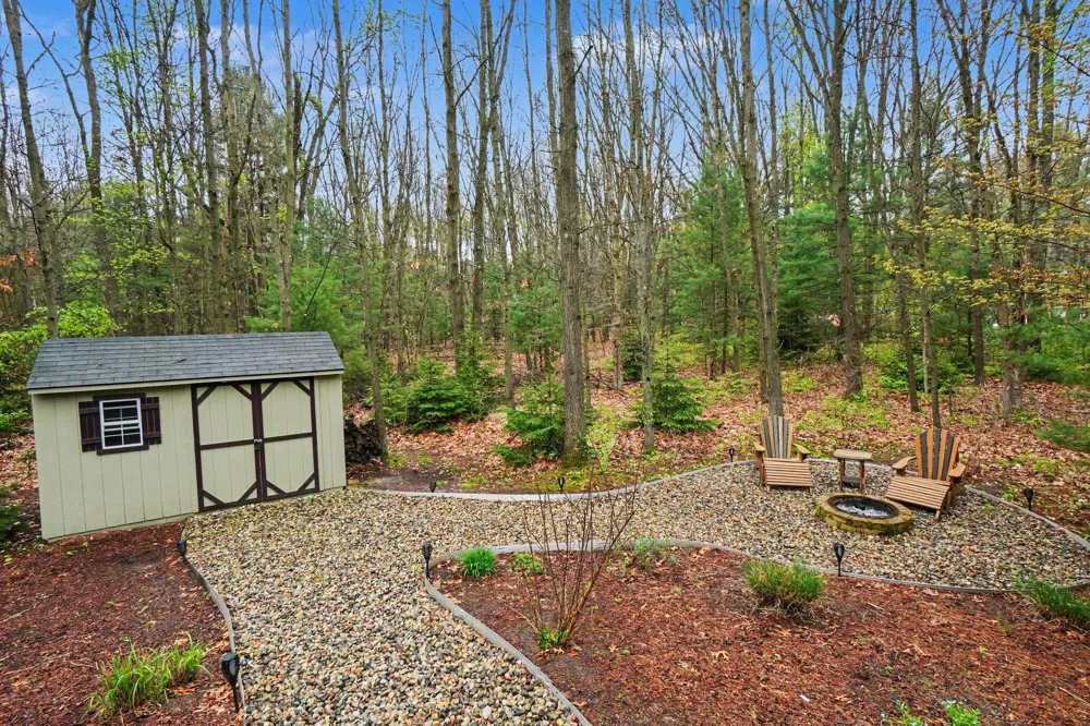 6560 Sanctuary Trail Saugatuck, MI 49453