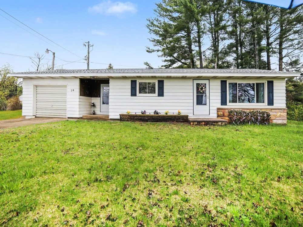 24 E Polk Road Hart, MI 49420