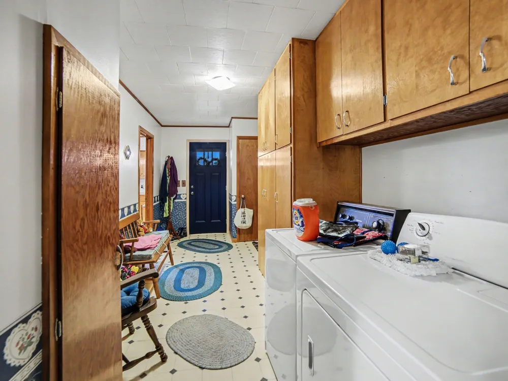 24 E Polk Road Hart, MI 49420