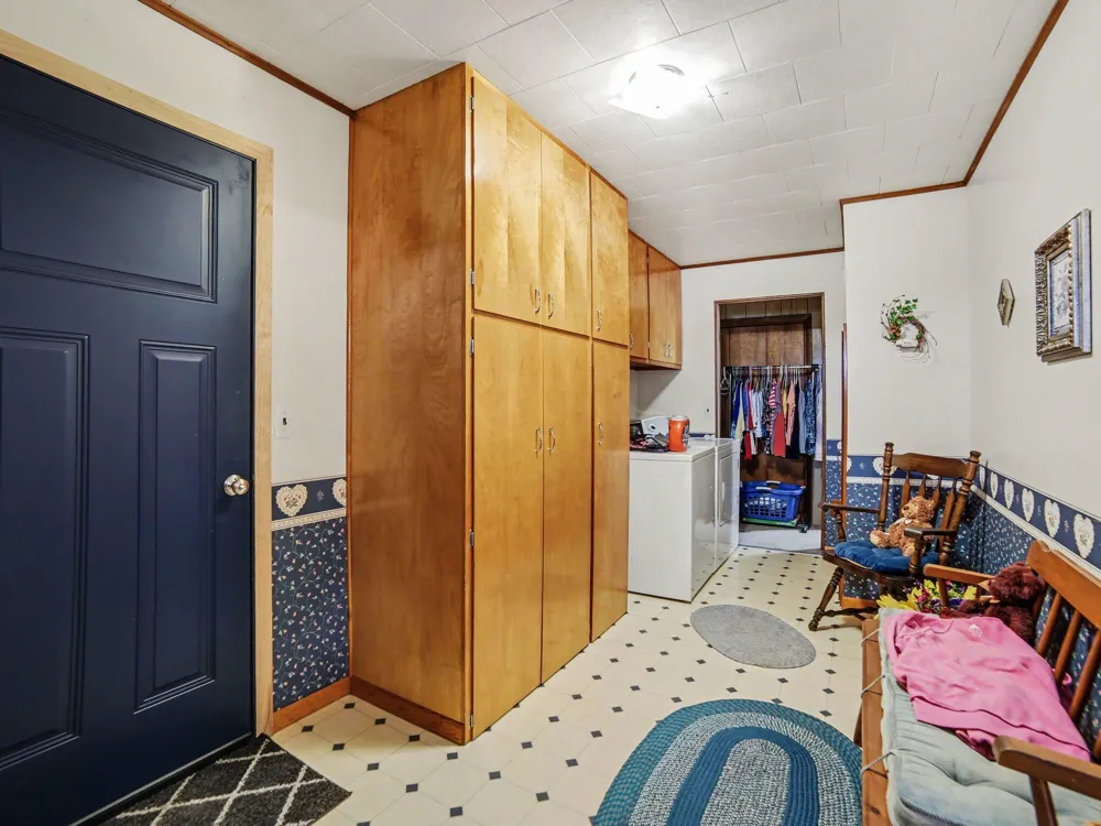 24 E Polk Road Hart, MI 49420