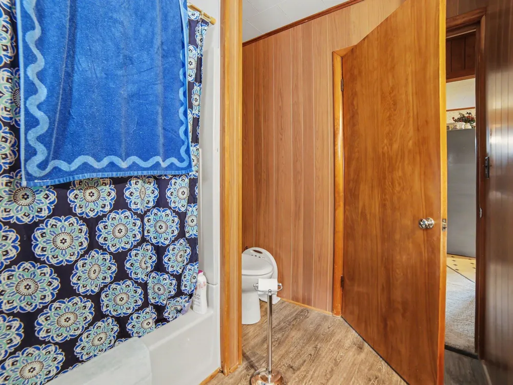 24 E Polk Road Hart, MI 49420