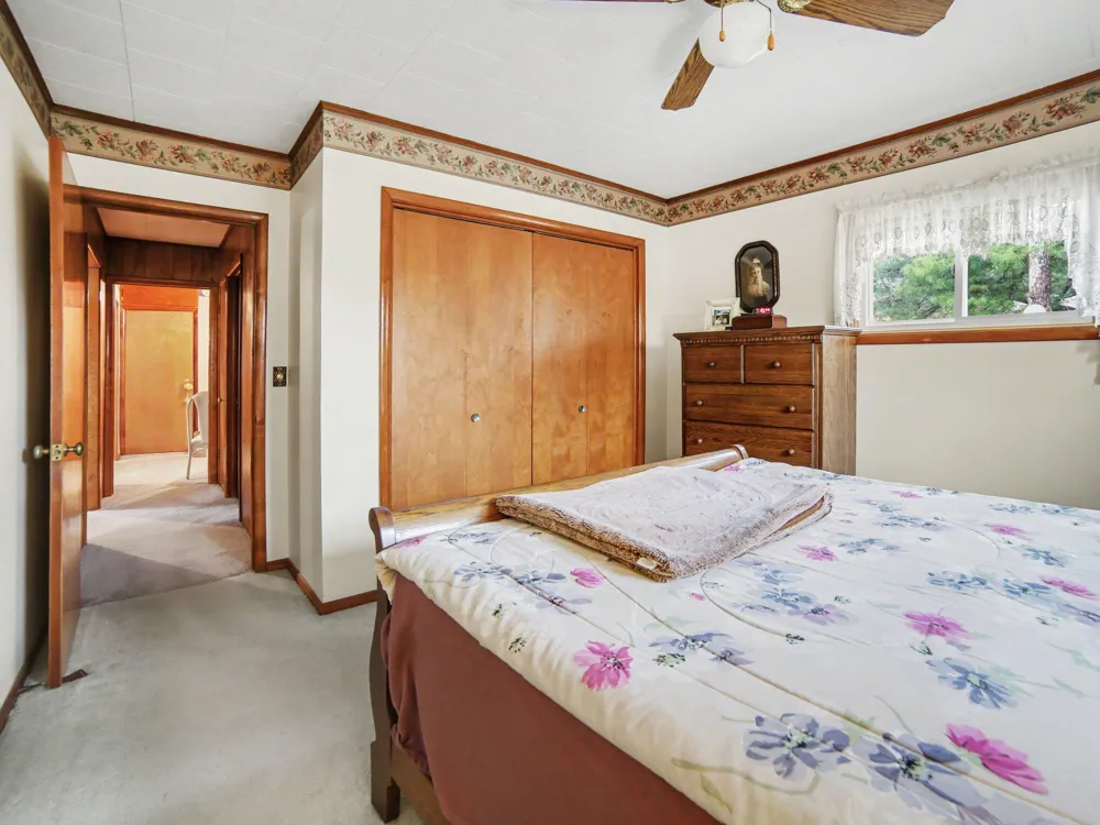 24 E Polk Road Hart, MI 49420