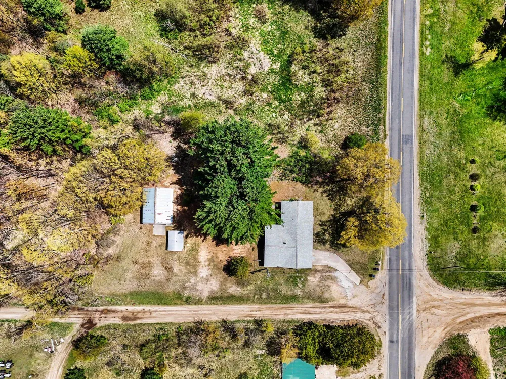 24 E Polk Road Hart, MI 49420