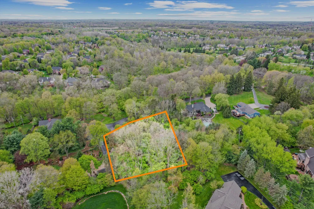 8628 May Apple Court Canton, MI 48187