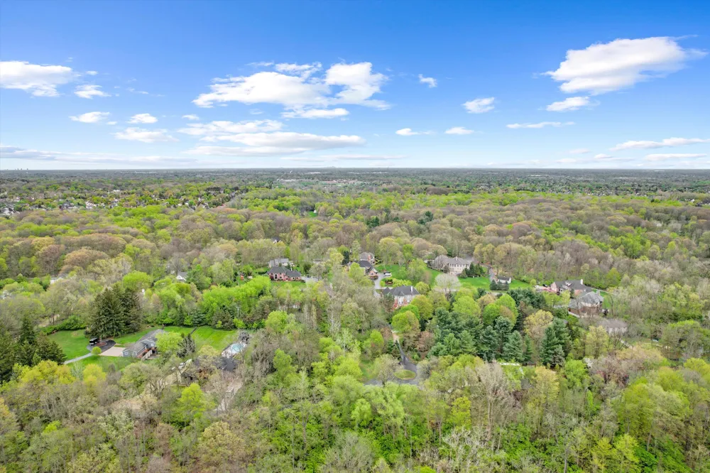 8628 May Apple Court Canton, MI 48187