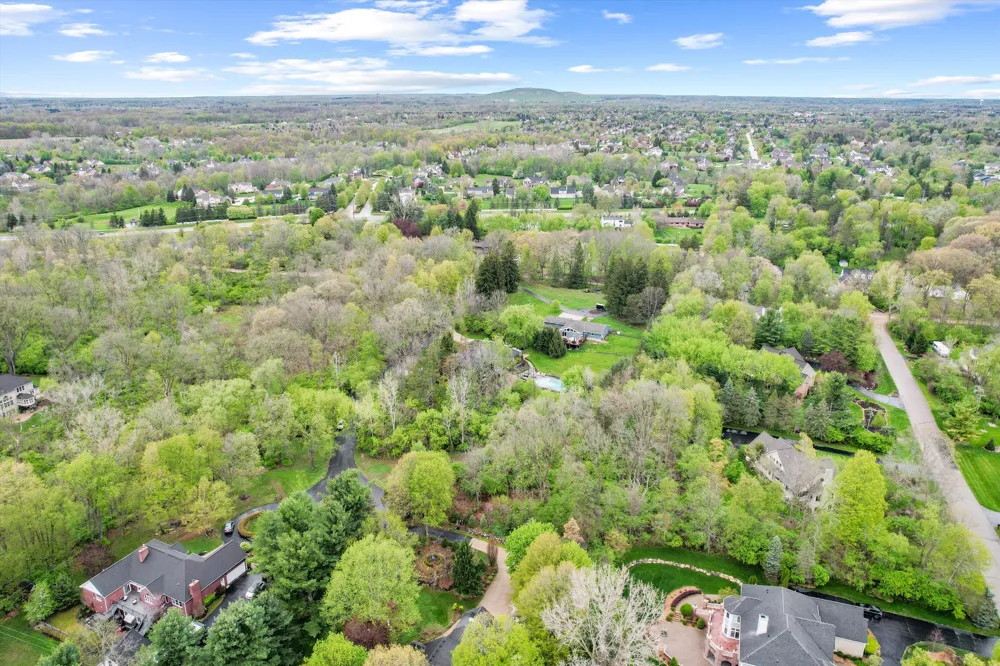 8628 May Apple Court Canton, MI 48187