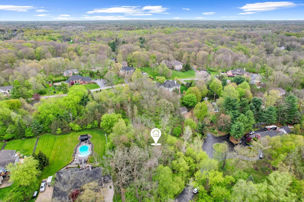 8628 May Apple Court Canton, MI 48187