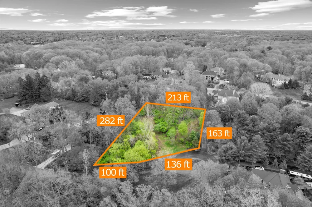 8628 May Apple Court Canton, MI 48187