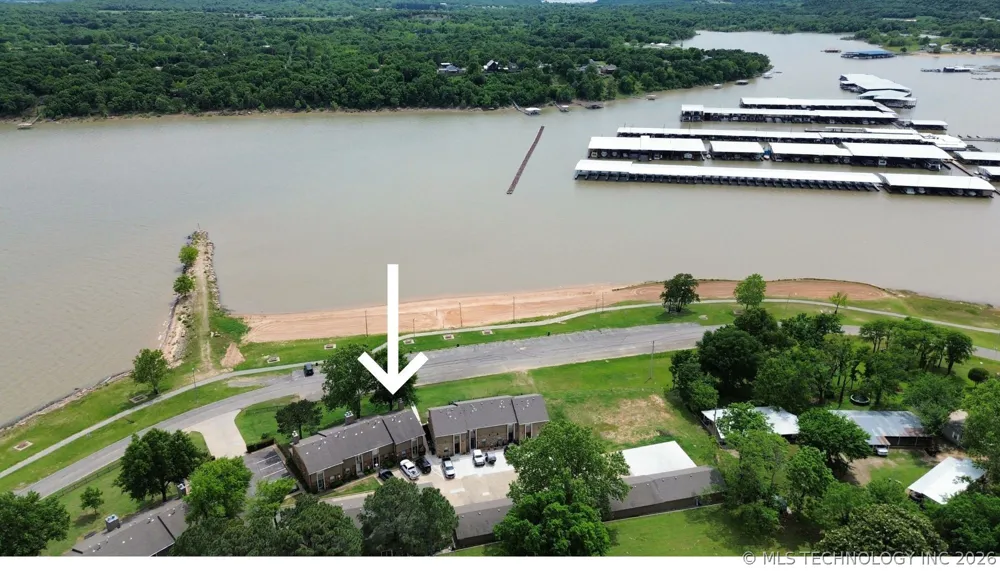 7020 Lakeshore Drive #20 Eufaula, OK 74432