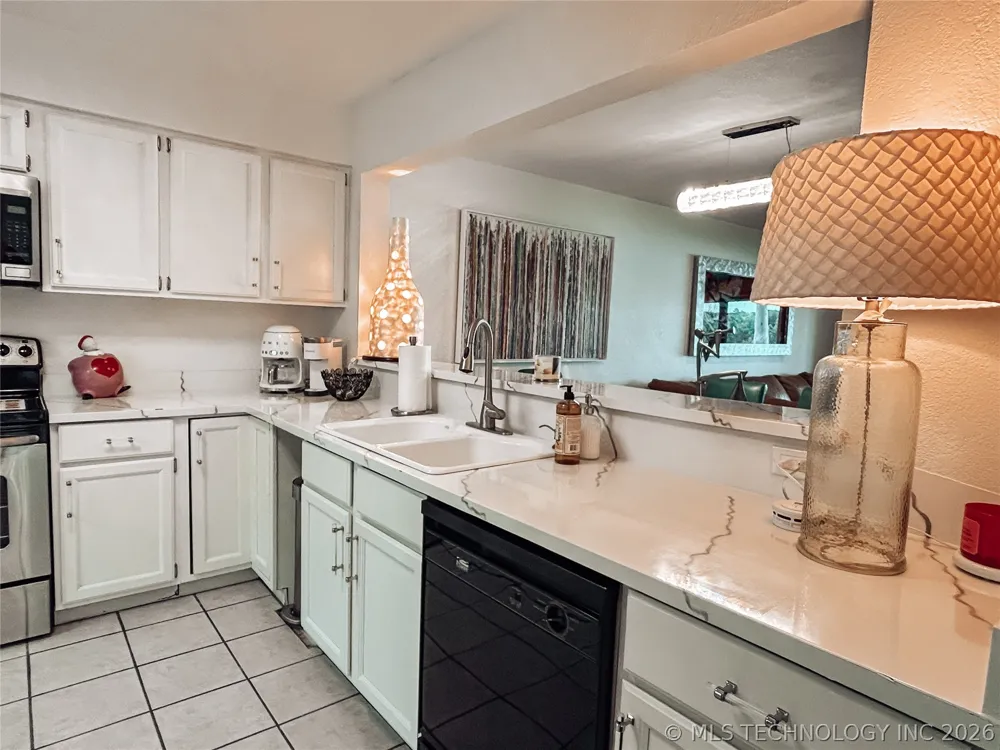7020 Lakeshore Drive #20 Eufaula, OK 74432