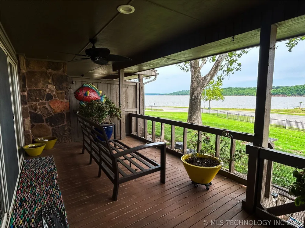 7020 Lakeshore Drive #20 Eufaula, OK 74432