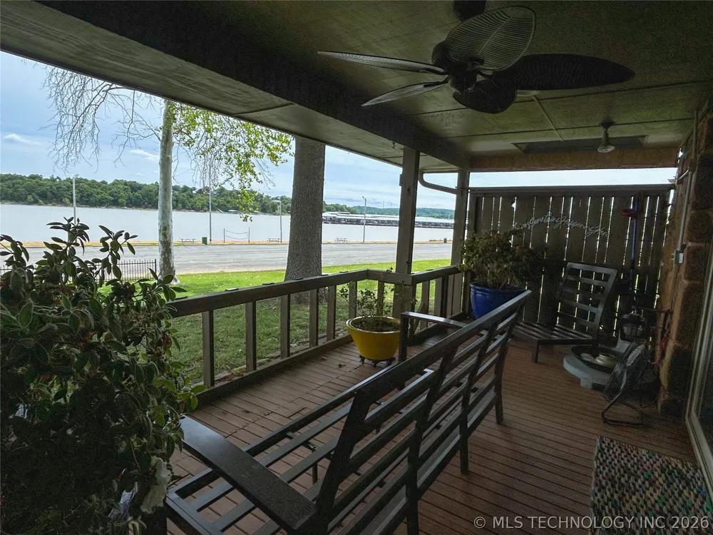 7020 Lakeshore Drive #20 Eufaula, OK 74432