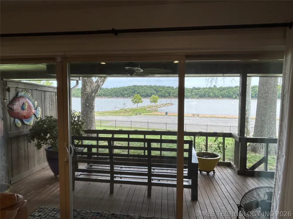 7020 Lakeshore Drive #20 Eufaula, OK 74432