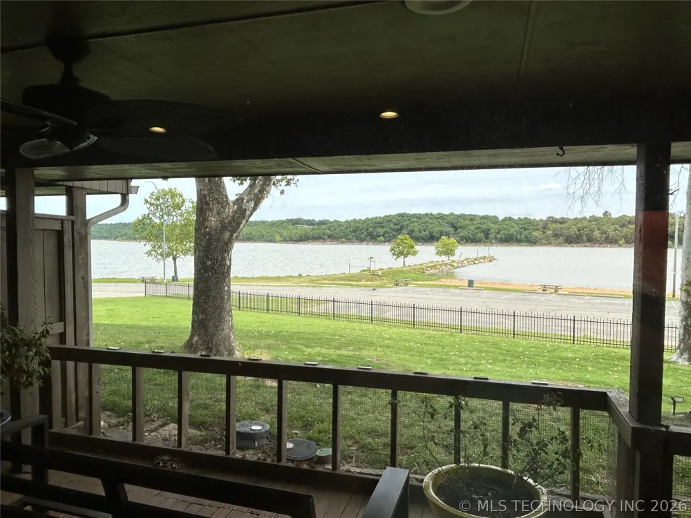7020 Lakeshore Drive #20 Eufaula, OK 74432