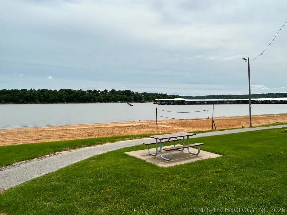 7020 Lakeshore Drive #20 Eufaula, OK 74432