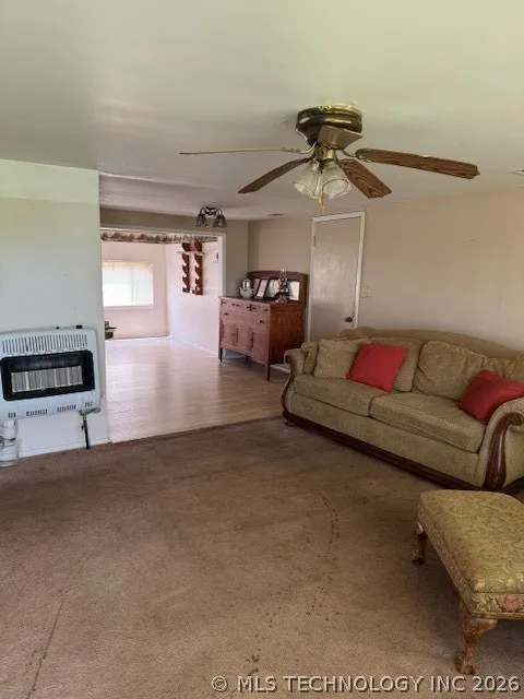 5827 Sandra Kingston, OK 73439