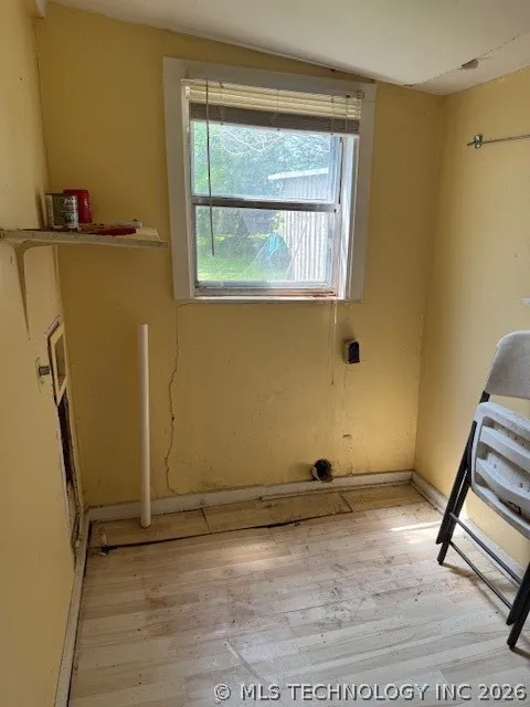 5827 Sandra Kingston, OK 73439