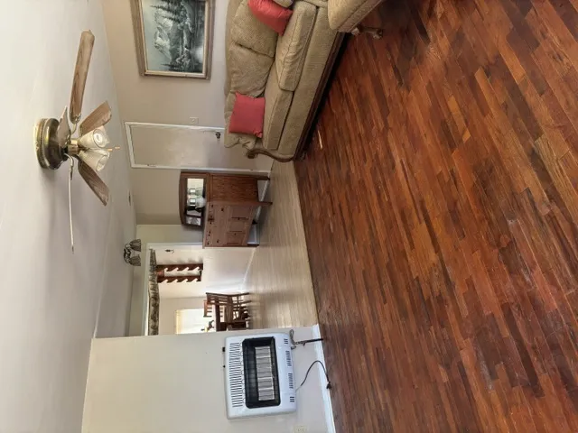 5827 Sandra Kingston, OK 73439