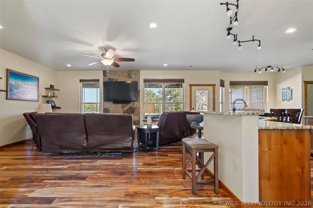 13572 Kaney Kingston, OK 73439