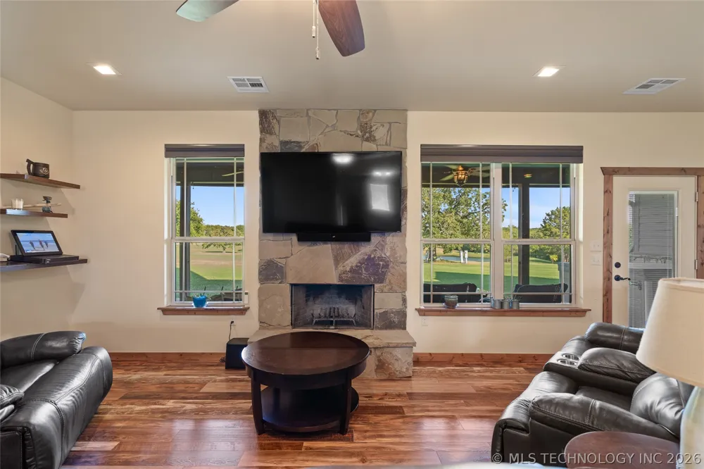 13572 Kaney Kingston, OK 73439