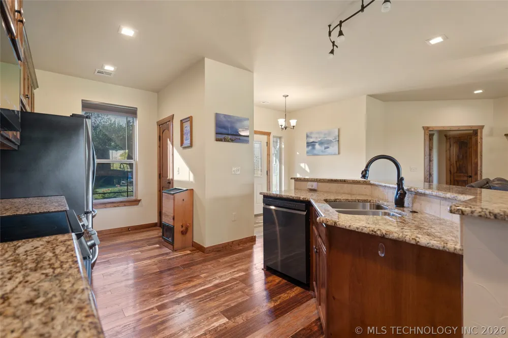 13572 Kaney Kingston, OK 73439