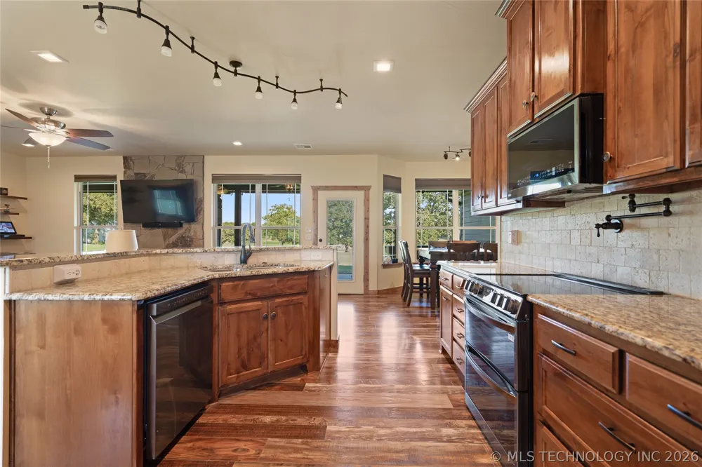 13572 Kaney Kingston, OK 73439