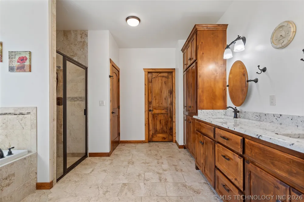 13572 Kaney Kingston, OK 73439