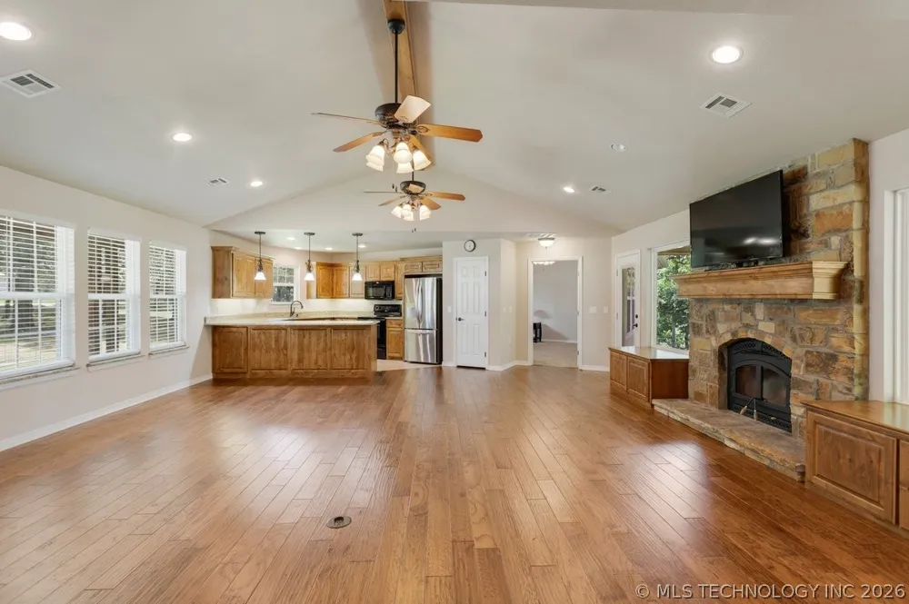 14241 Stepp Kingston, OK 73439